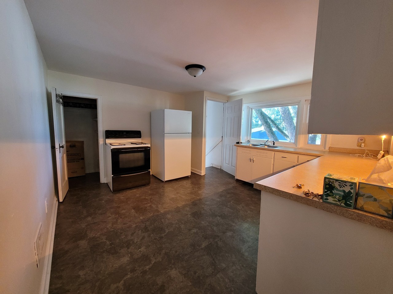 1305 Jefferson Ct #2 - Photo 6 of 8