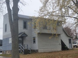 featured image of 113 S 2nd St #1