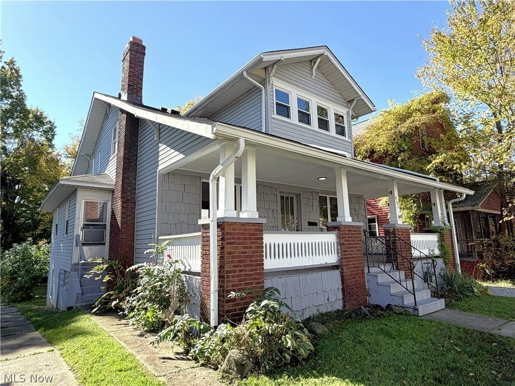 882 Redfern Ave - Photo 2 of 27