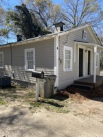 featured image of 4 Union Ct #1