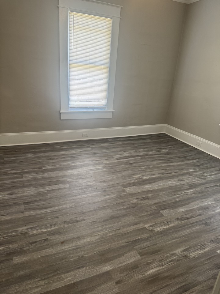 408 Alford St #1 - Photo 5 of 6