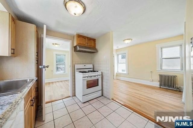1602 Anderson Ave #2ndFLO - Photo 4 of 15