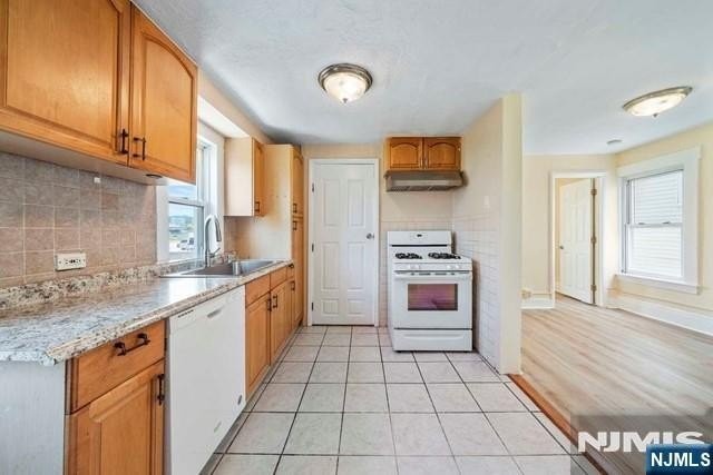 1602 Anderson Ave #2ndFLO - Photo 5 of 15