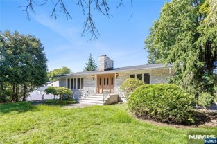 124 Pascack Rd - Photo 1 of 1