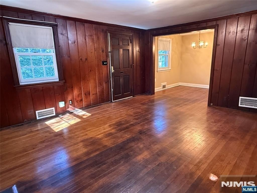 537 Grand Ave #M1 - Photo 6 of 20