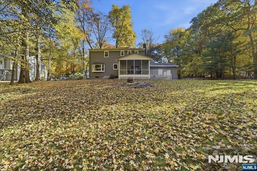 5 Acorn Ct - Photo 7 of 41