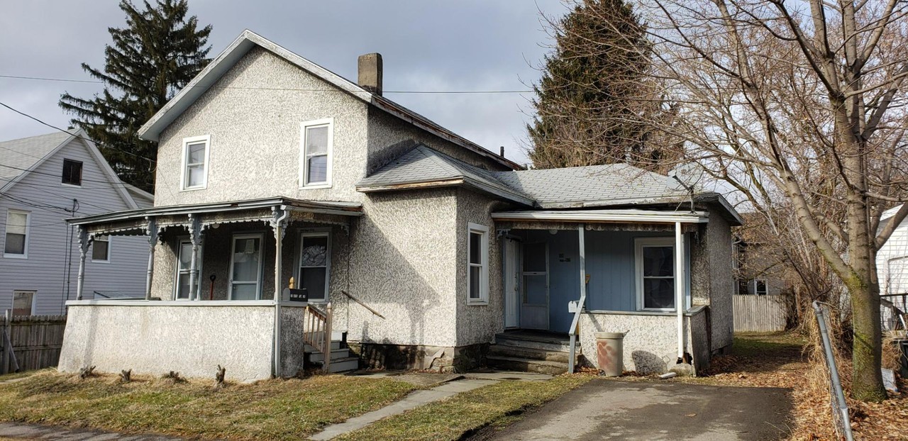 168 Terry St - Photo 2 of 30