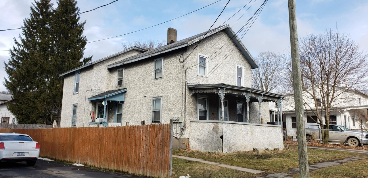 168 Terry St - Photo 3 of 30