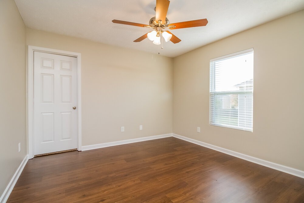 220 Elderberry Way - Photo 7 of 19