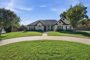 359 Leeward Cir - Photo 1 of 1