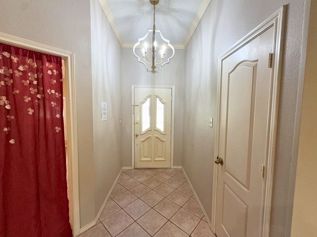 2217 Eva Ln - Photo 3 of 40