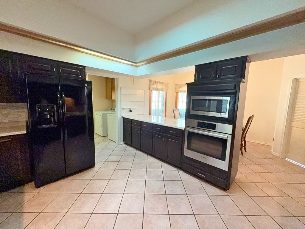 2217 Eva Ln - Photo 7 of 40