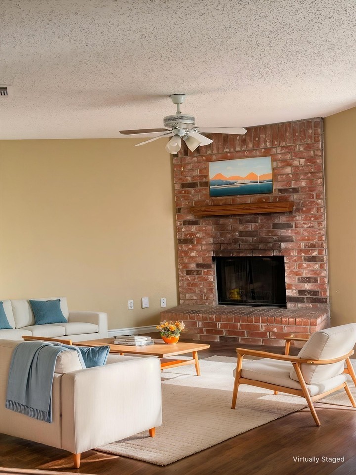5805 Willow Valley Dr - Photo 2 of 8