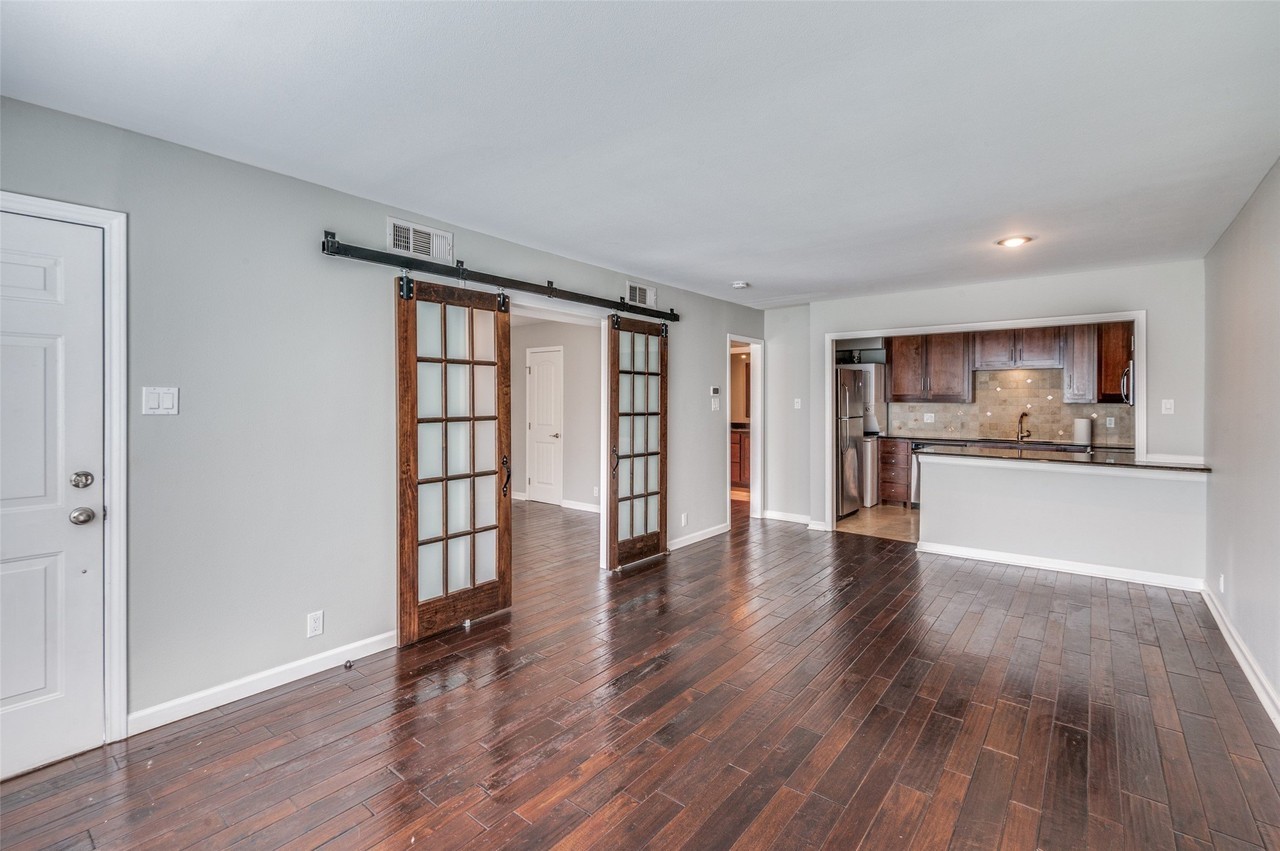 5323 Fleetwood Oaks Ave #255 - Photo 5 of 25