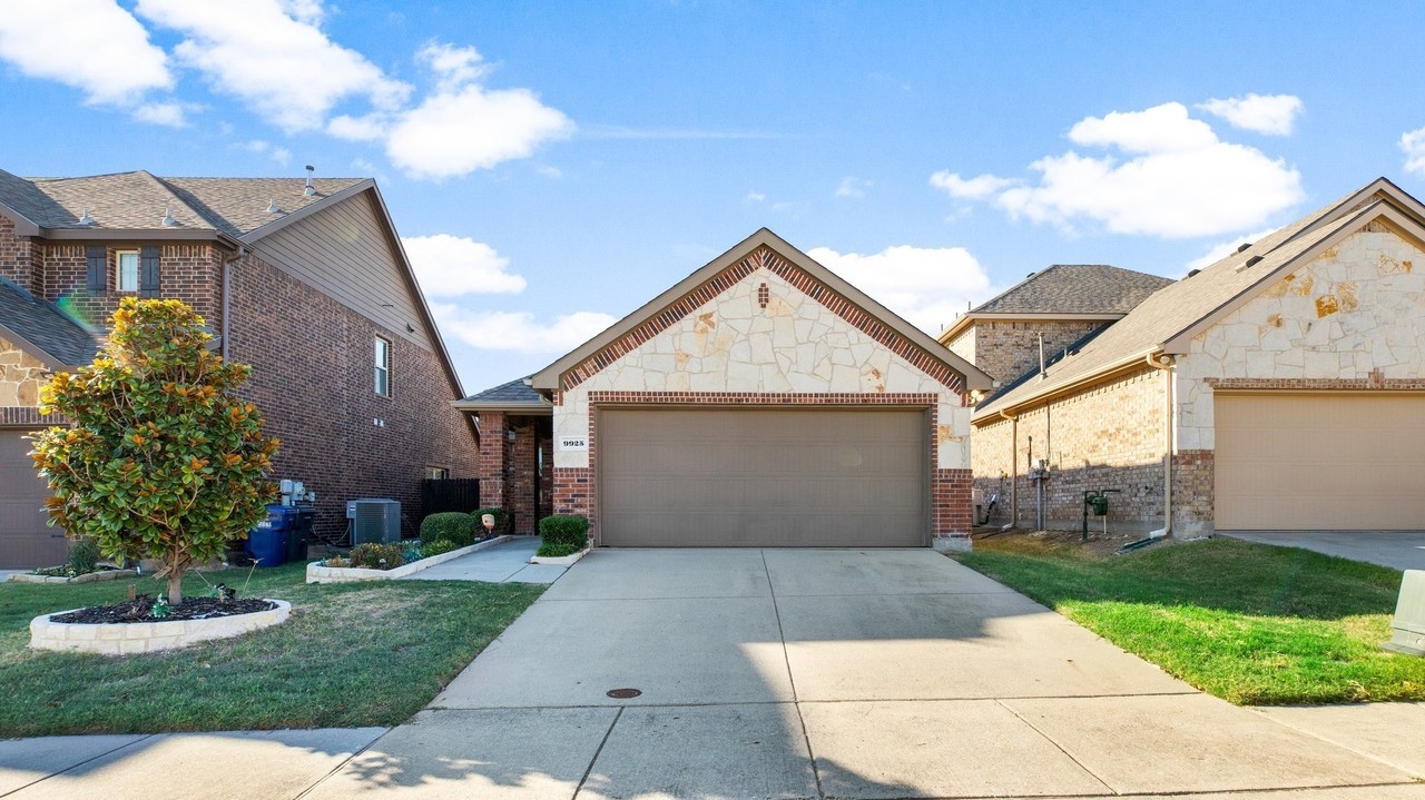 9925 Pronghorn Rd - Photo 4 of 25
