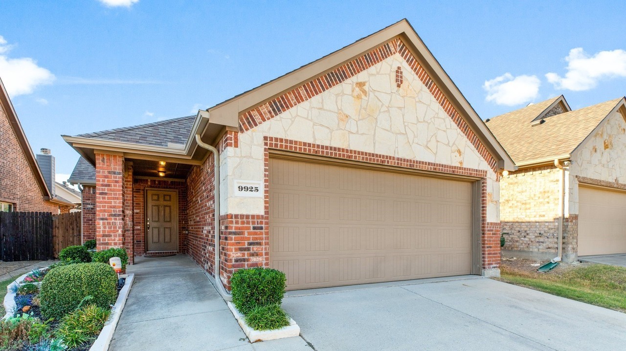 9925 Pronghorn Rd - Photo 5 of 25