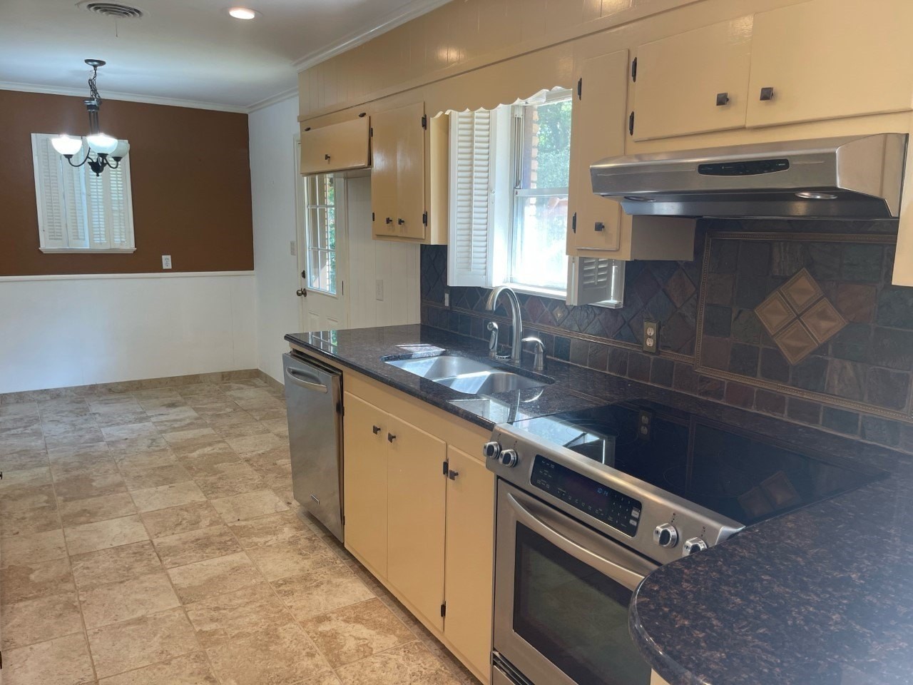 3209 Spanish Oak Dr - Photo 6 of 15