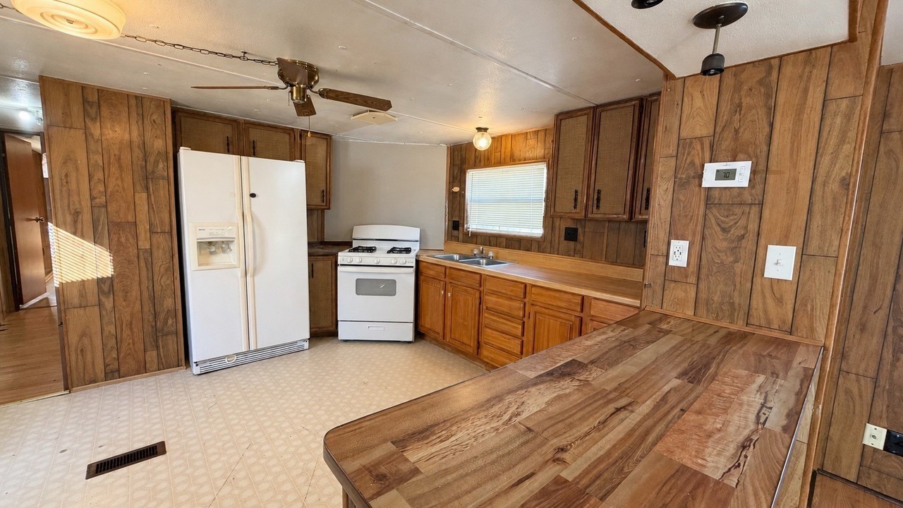 518 Chapel Hill Rd - Photo 5 of 25