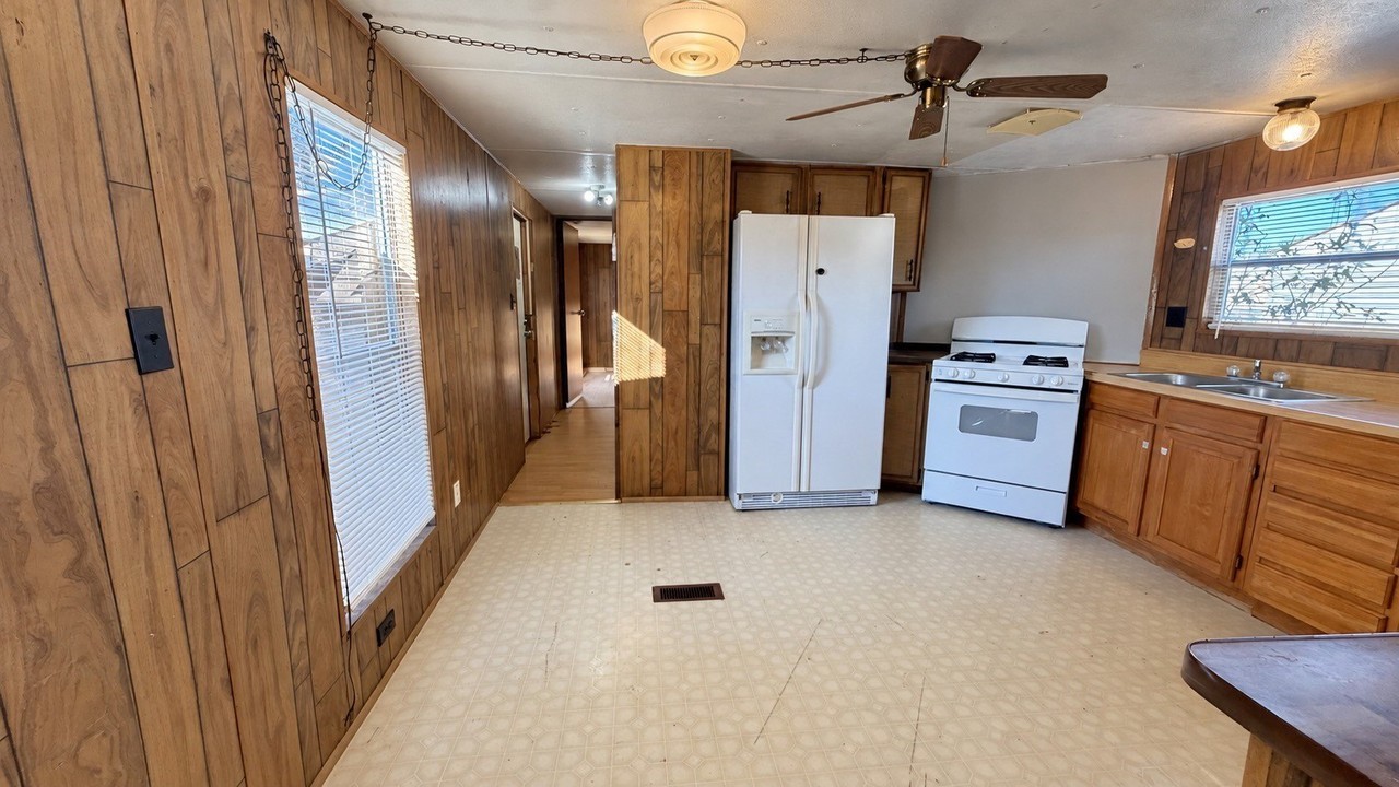 518 Chapel Hill Rd - Photo 6 of 25