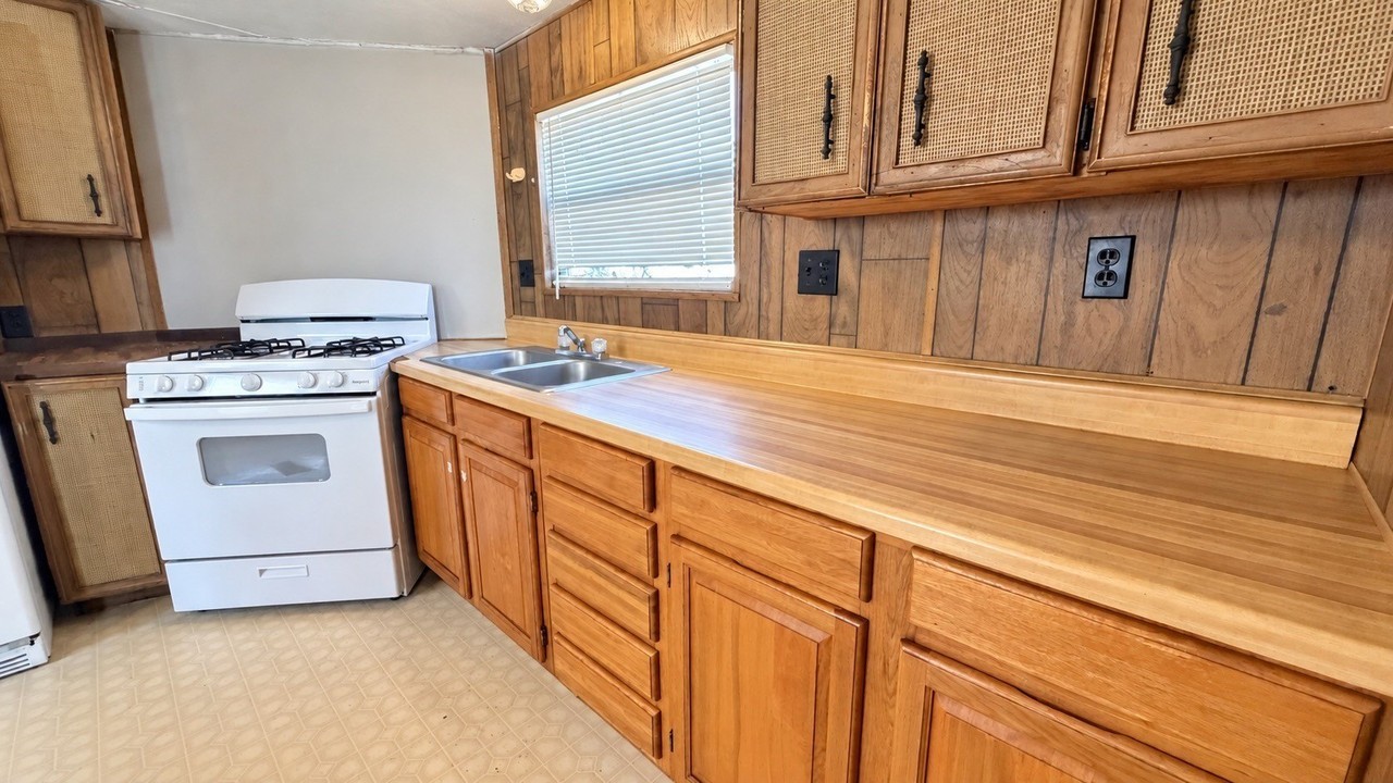 518 Chapel Hill Rd - Photo 7 of 25