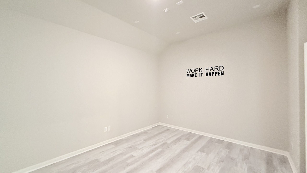 2937 Mossy Springs Dr - Photo 3 of 40
