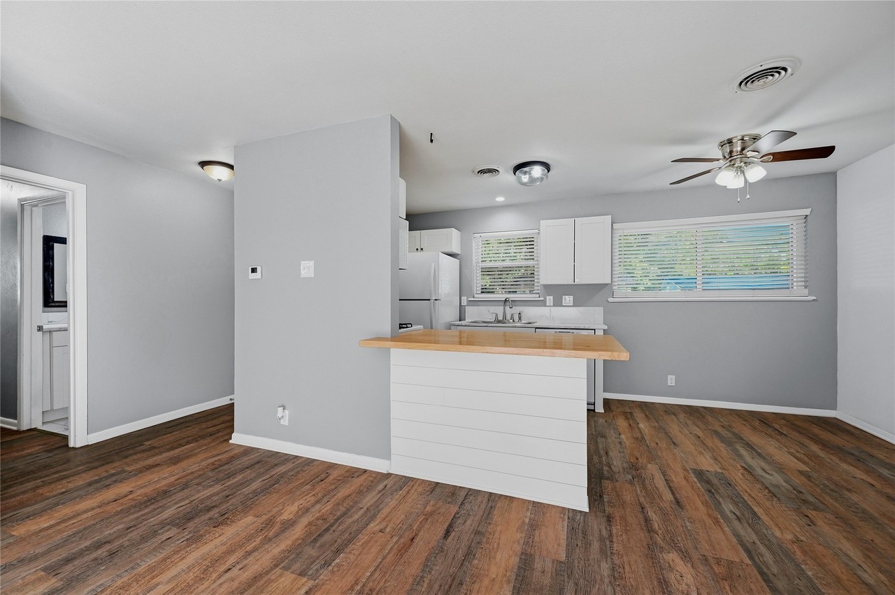 2117 N Duke Dr - Photo 6 of 19