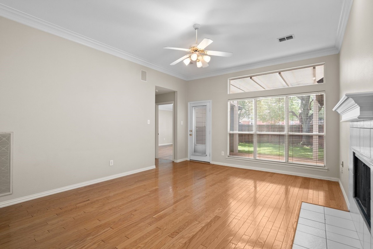 4664 Wales Dr - Photo 6 of 28