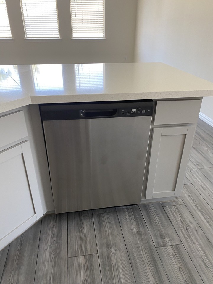 437 Petty Way - Photo 5 of 30