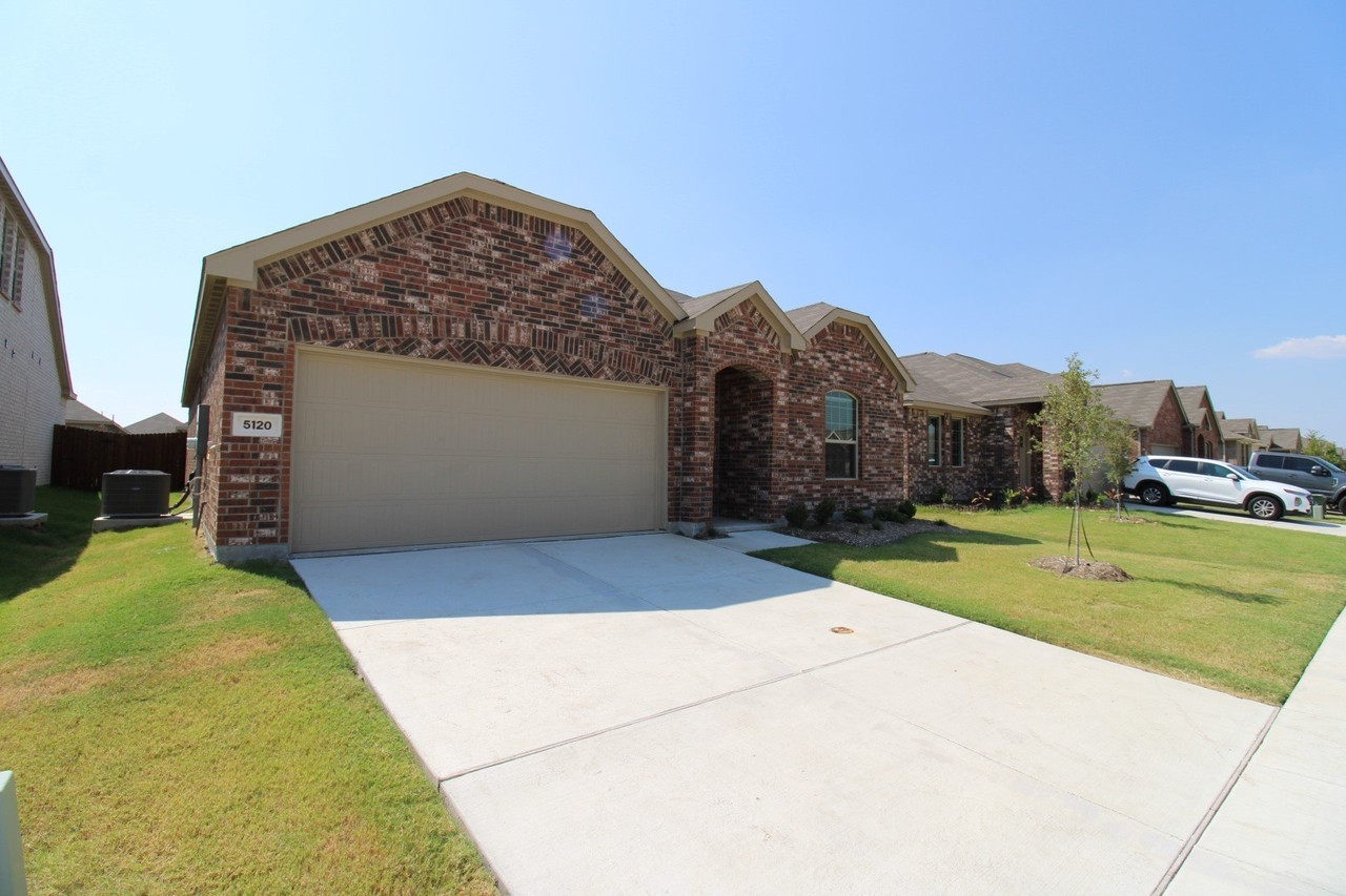 5120 Greywing Dr - Photo 2 of 21