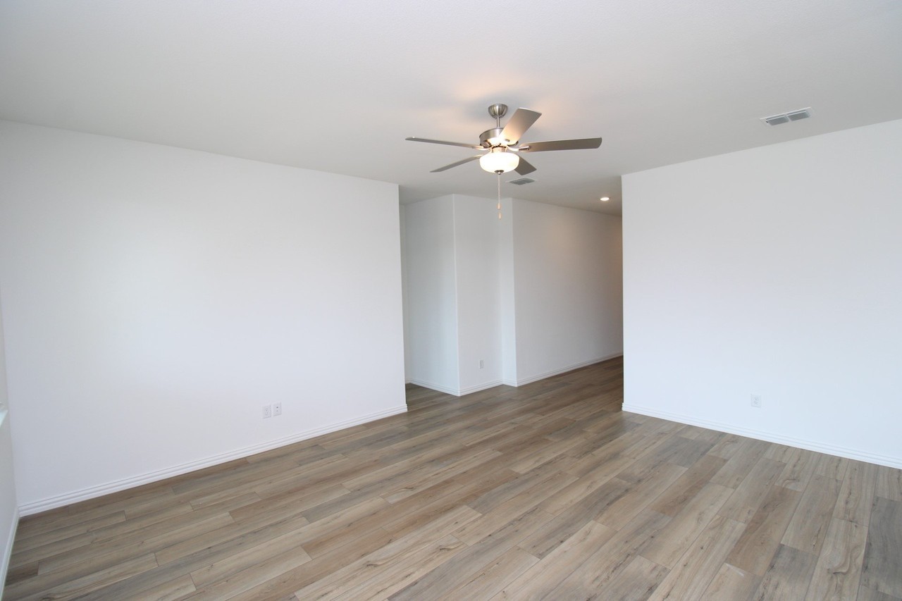 5120 Greywing Dr - Photo 6 of 21