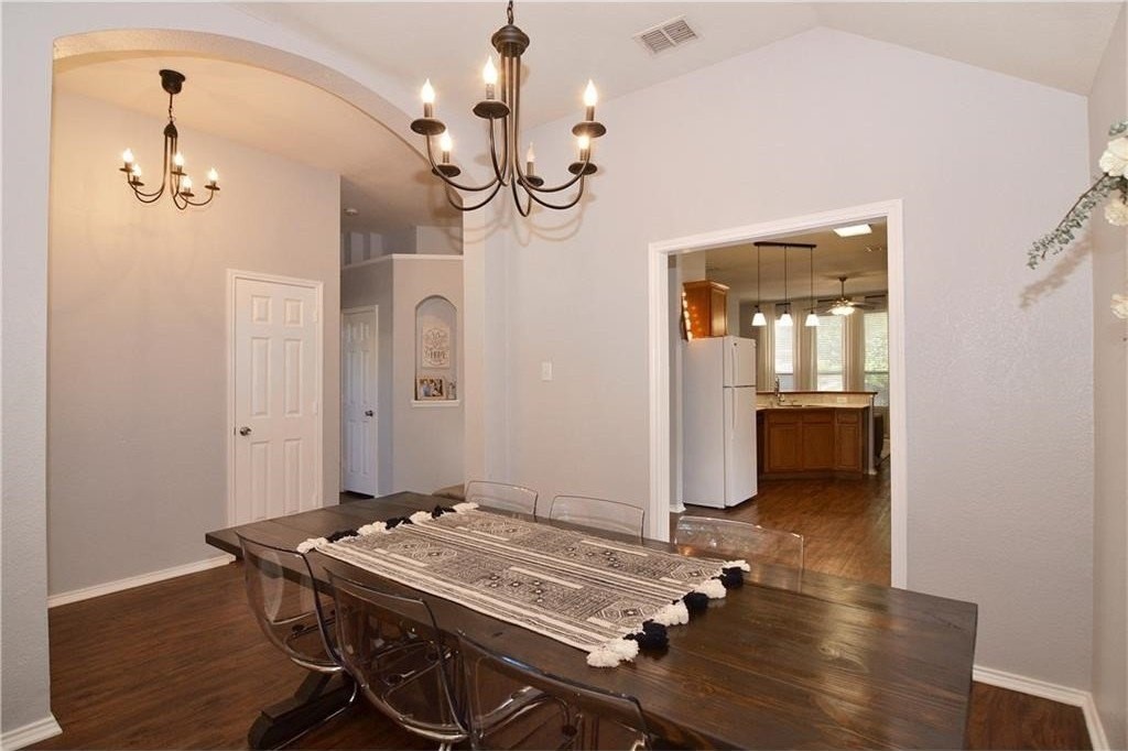 5901 Dark Forest Dr - Photo 3 of 17