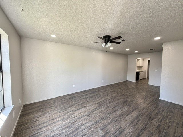 335 41st St Ne #337 - Photo 4 of 12