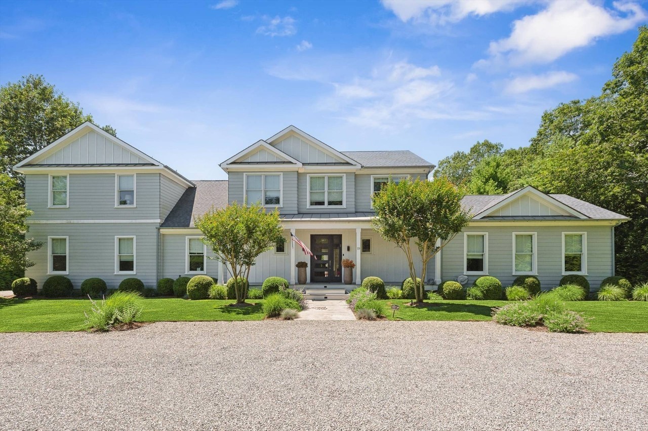 19 Brushy Neck Ln