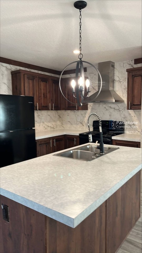 3110 Victory Dr #0024 - Photo 2 of 9