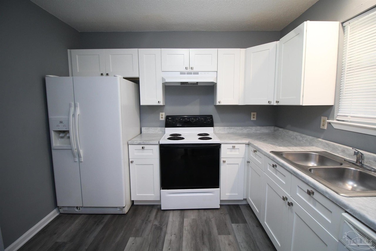 8515 Merger Rd - Photo 5 of 15