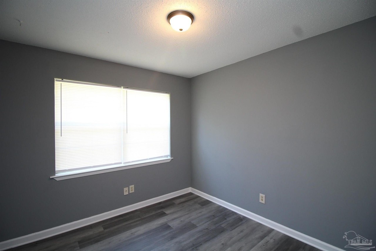 8515 Merger Rd - Photo 7 of 15