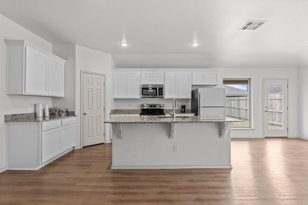 8320 E County Road 113 - Photo 2 of 11