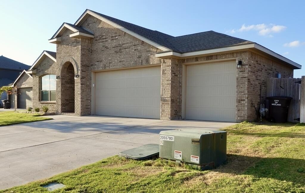 6416 Fortitude Ct - Photo 3 of 44