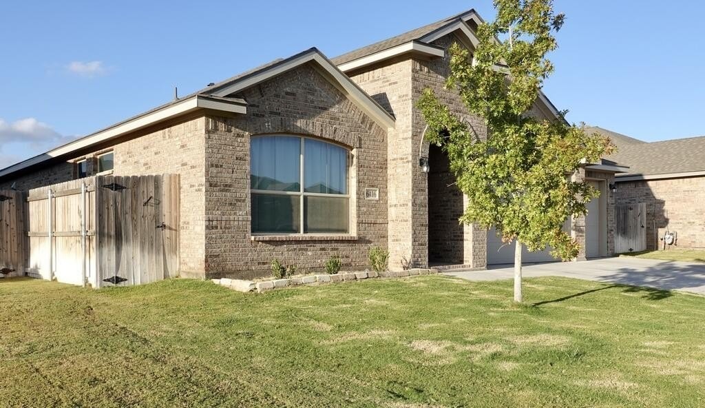 6416 Fortitude Ct - Photo 4 of 44