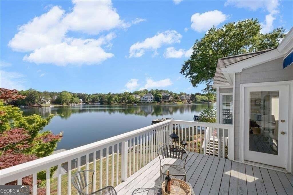 6430 Spinnaker Ln - Photo 3 of 48
