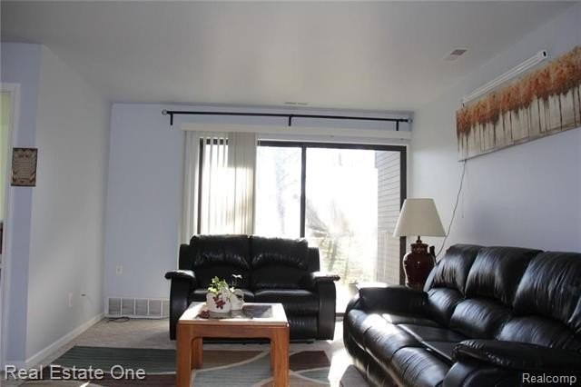 42493 Lilley Pointe Dr - Photo 4 of 25