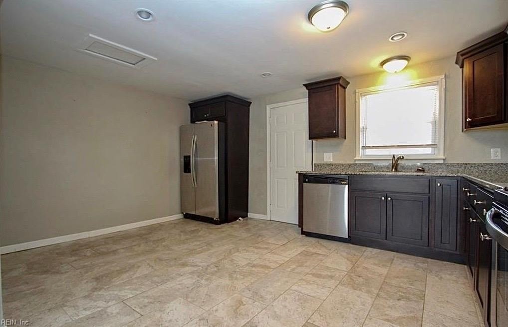 206 Cynthia Dr - Photo 5 of 15