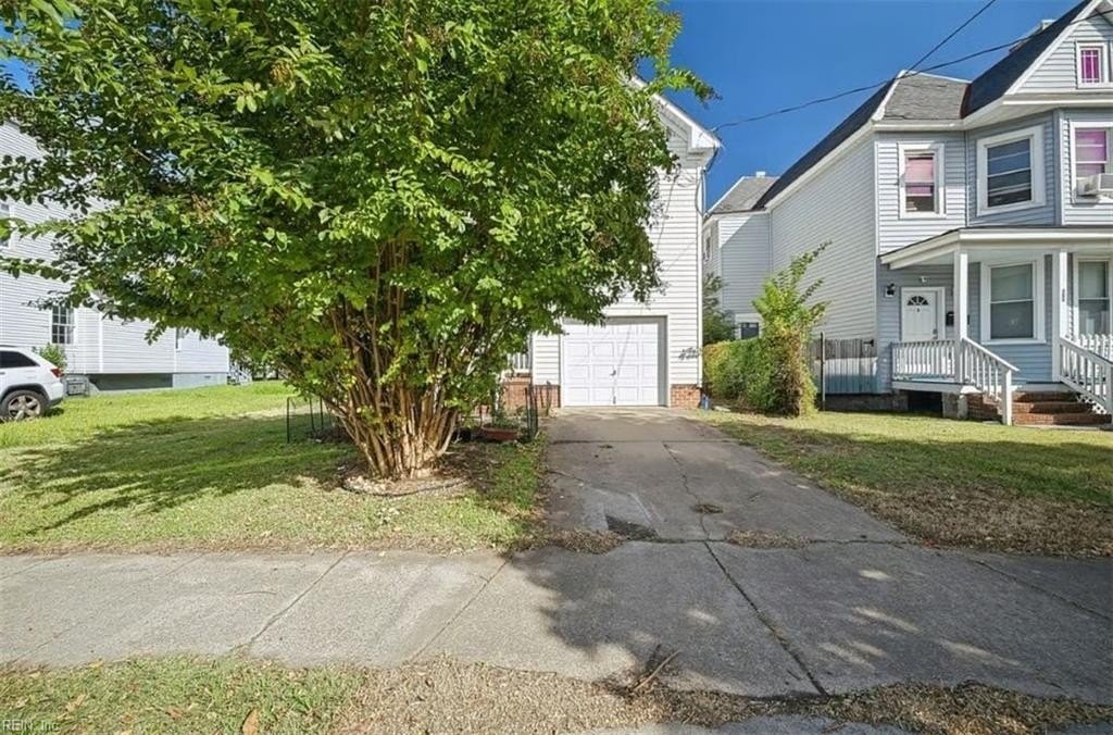 304 W 28th St - Photo 3 of 39