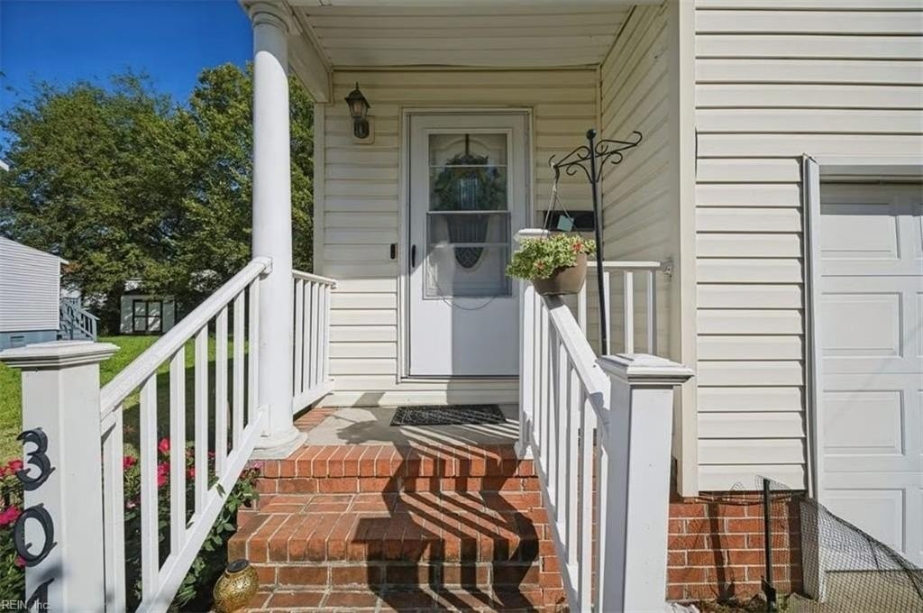 304 W 28th St - Photo 5 of 39