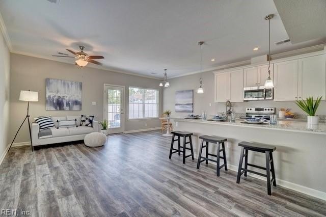 3632 Towne Point Rd - Photo 6 of 16