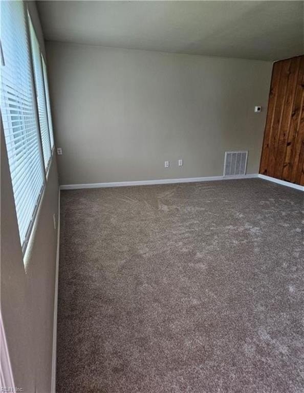 6105 Bromley Ct - Photo 5 of 17