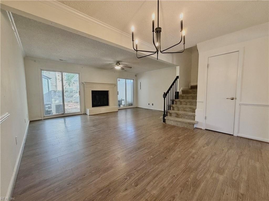 4628 Greenlaw Dr - Photo 5 of 17