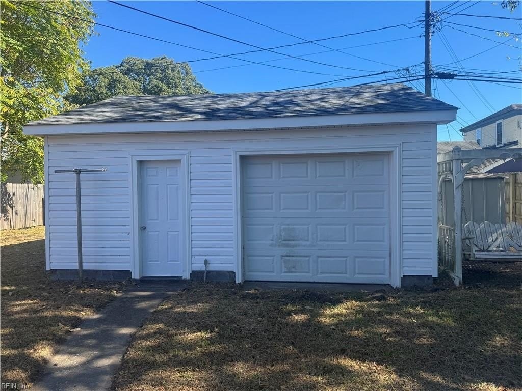 446 Algonquin Rd - Photo 3 of 15