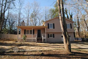 featured image of 2720 Pine Log Way