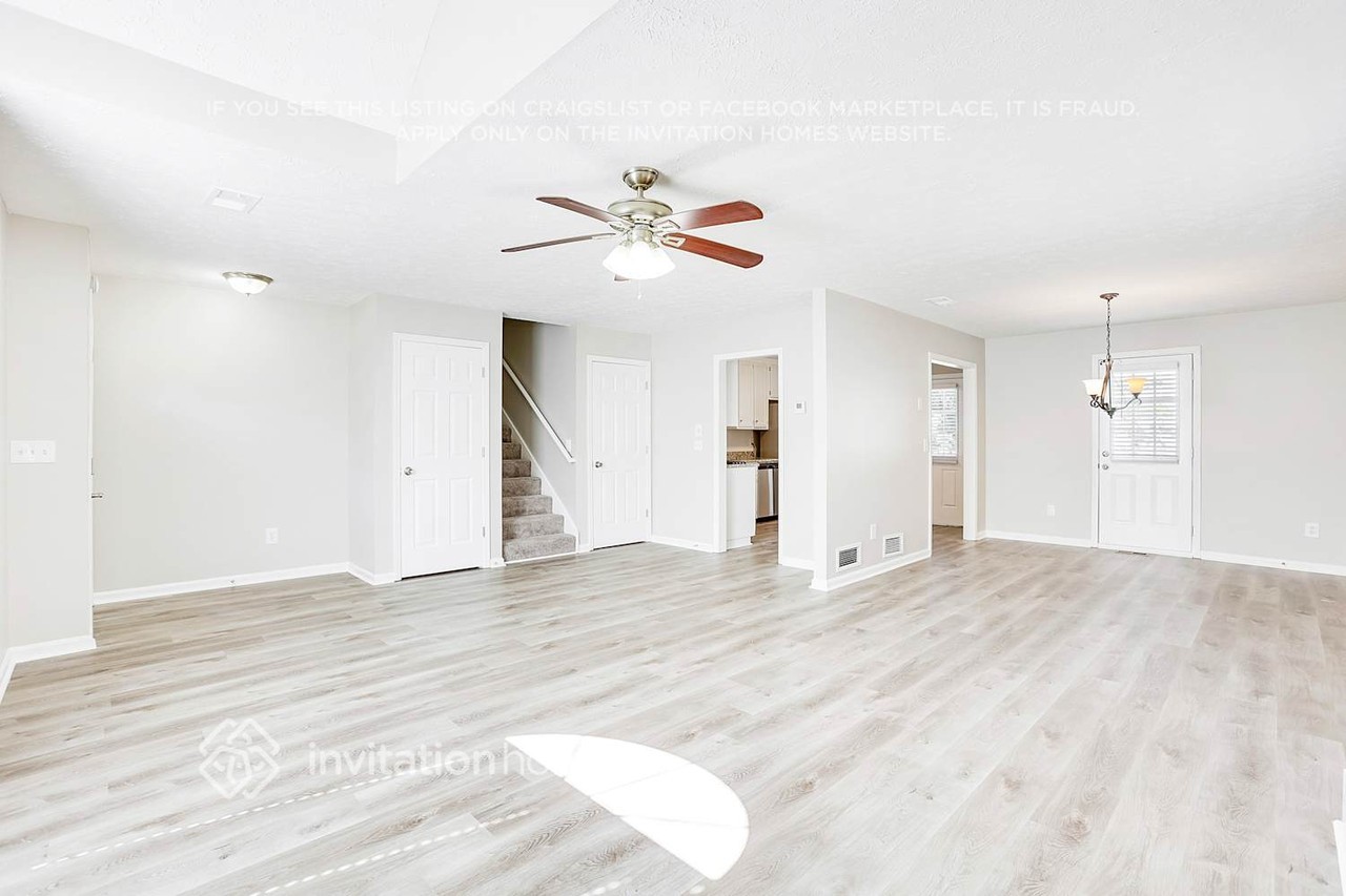 4011 Sharon Woods Dr - Photo 4 of 27